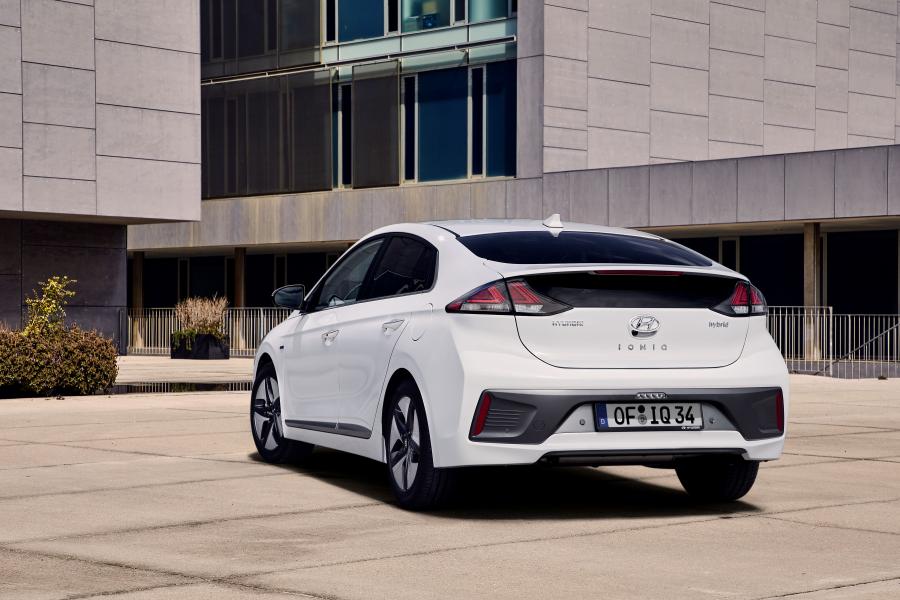  Hyundai IONIQ hybrid (AE) 2019 года  (WW) (фото 24 из 42)